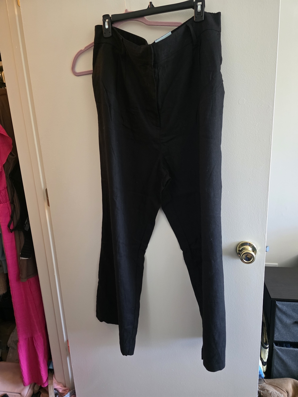 Black High-Waist Linen Pant